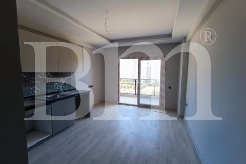 BM'DEN 2.ÇEVRE YOLUNDA 1+1 LÜKS-OTOPARKLI KİRALIK DAİRE
