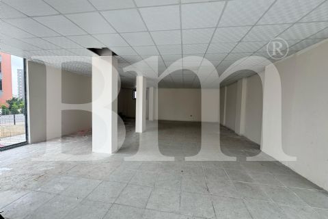 bm'den 32.cadde civ. 150m2 tek dükkan ve 150m2 dış alan