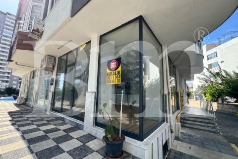 bm''den adnan menderes civ. sahile yakın köşe dükkan 35m2