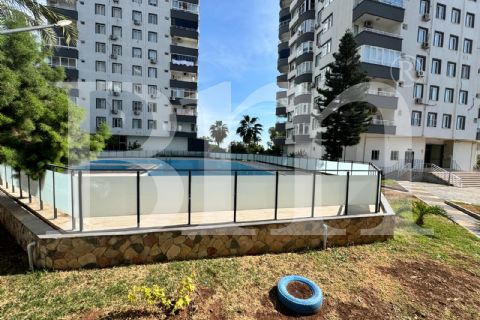 bm''den adnan menderes civ. sahile yakın köşe dükkan 35m2
