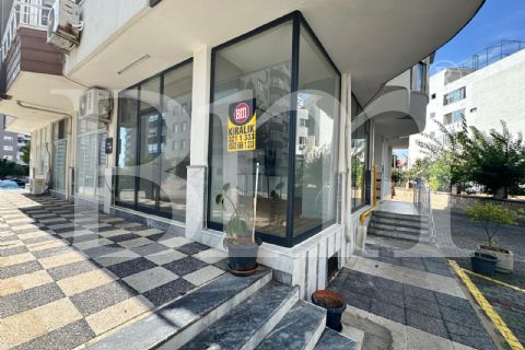 bm''den adnan menderes civ. sahile yakın köşe dükkan 35m2