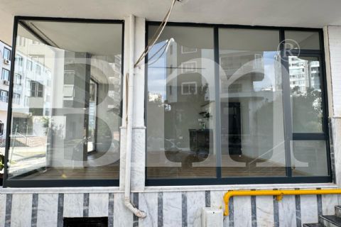 bm''den adnan menderes civ. sahile yakın köşe dükkan 35m2