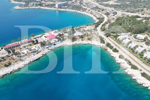 BM'DEN AKKUMDA DENİZE SIFIR EMSALSİZ TRİPLEKS EŞYALI VİLLA