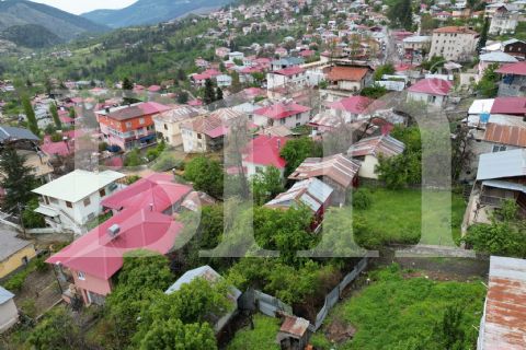 BM'DEN FINDIKPINARINDA MERKEZDE 156+142m2 İMARLI ARSA