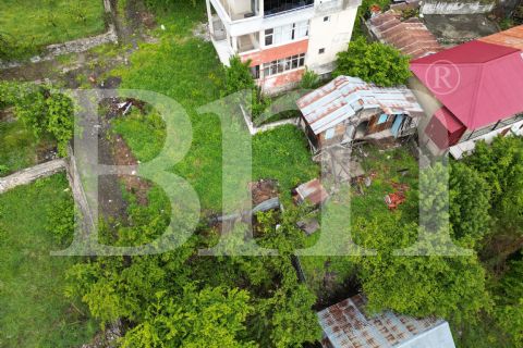 BM'DEN FINDIKPINARINDA MERKEZDE 156+142m2 İMARLI ARSA