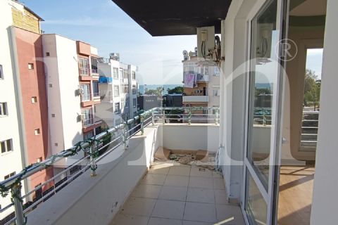 bm''den mezitli deniz manzaralı 2+1 90m2 daire