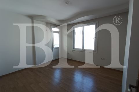 bm''den mezitli deniz manzaralı 2+1 90m2 daire