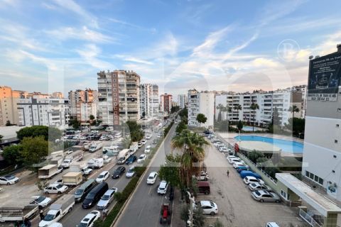 bm'den mezitli mendereste gmk'ya yakın 4+1 200m2 daire