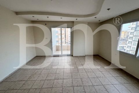 bm'den mezitli mendereste gmk'ya yakın 4+1 200m2 daire