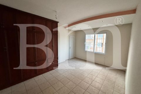 bm'den mezitli mendereste gmk'ya yakın 4+1 200m2 daire