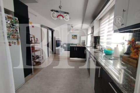 bm''den mezitli'de 3+1 150m2 net masrafsız temiz daire