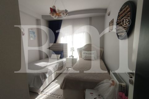 bm''den mezitli'de 3+1 150m2 net masrafsız temiz daire
