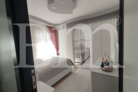 bm''den mezitli'de 3+1 150m2 net masrafsız temiz daire
