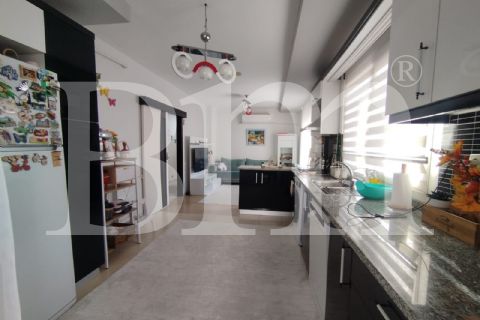 BM'DEN MEZİTLİ'DE 3+1 150m2 NET MASRAFSIZ TEMİZ DAİRE