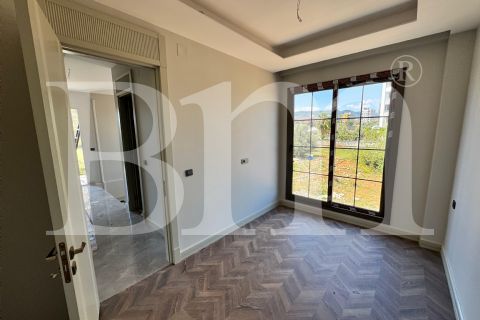 bm'den mezitlide müstakil bağımsız sıfır lüks ikiz dubleks villa