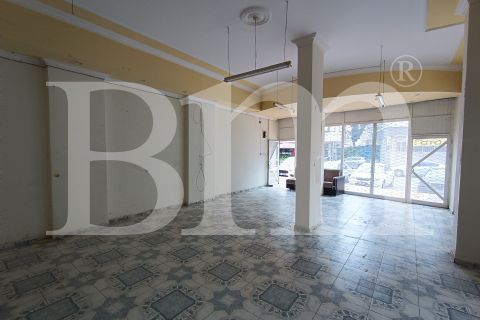 bm'den pirireis'de 80m2 geniş kullanışlı bahçeli dükkan