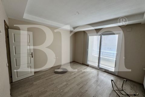 BM'DEN ŞÖFÖRLER CEMİYETİ YANI 2+1 BAĞIMSIZ 120 M2 DAİRE&OFİS