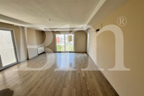 BM'DEN ŞÖFÖRLER CEMİYETİ YANI 2+1 BAĞIMSIZ 120 M2 DAİRE&OFİS