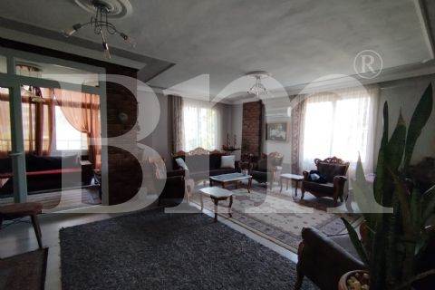 bm'den tece'de denize sıfır 3+1 full eşyalı güvenlikli havuzlu daire