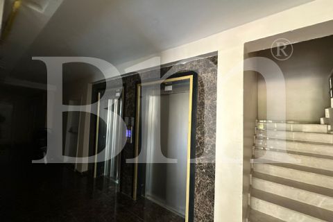 bm'den üniversite caddesin'de 2+1full eşyalı havuzlu daire