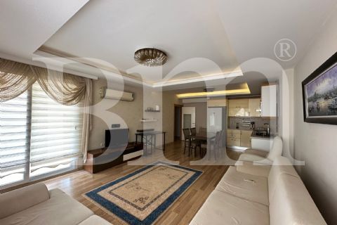 bm'den üniversite caddesin'de 2+1full eşyalı havuzlu daire