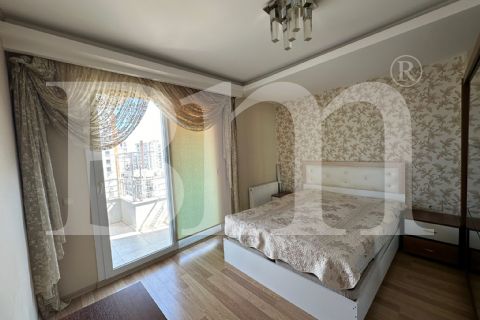 bm'den üniversite caddesin'de 2+1full eşyalı havuzlu daire