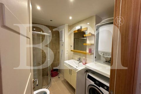 bm'den üniversite caddesin'de 2+1full eşyalı havuzlu daire