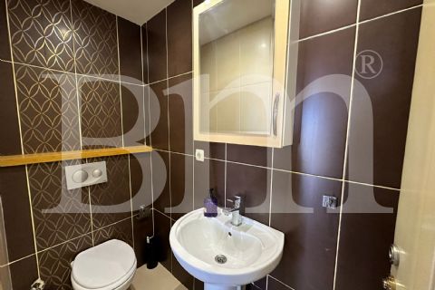 bm'den üniversite caddesin'de 2+1full eşyalı havuzlu daire