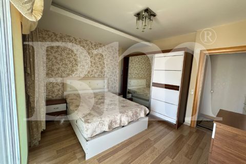 bm'den üniversite caddesin'de 2+1full eşyalı havuzlu daire