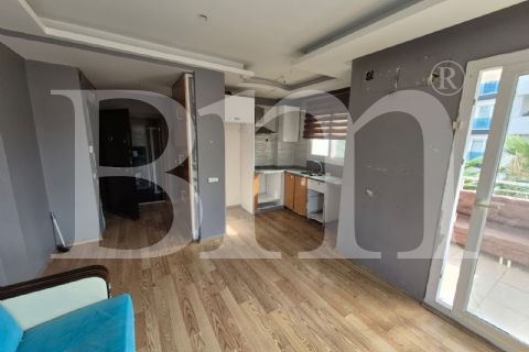 BM'DEN ÜNİVERSİTE CİV. CADDE CEPHELİ 1+1 DAİRE-OTOPARK-JENERATÖR