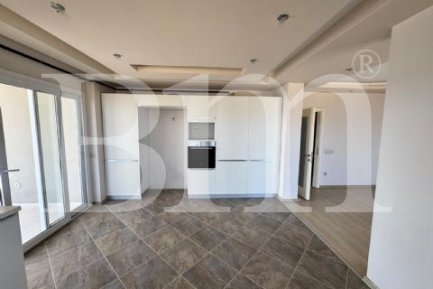 bm''den yenişehir'de site içi 4+1 240m2 havuzlu kombili daire