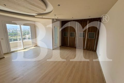 bm''den yenişehir'de site içi 4+1 240m2 havuzlu kombili daire